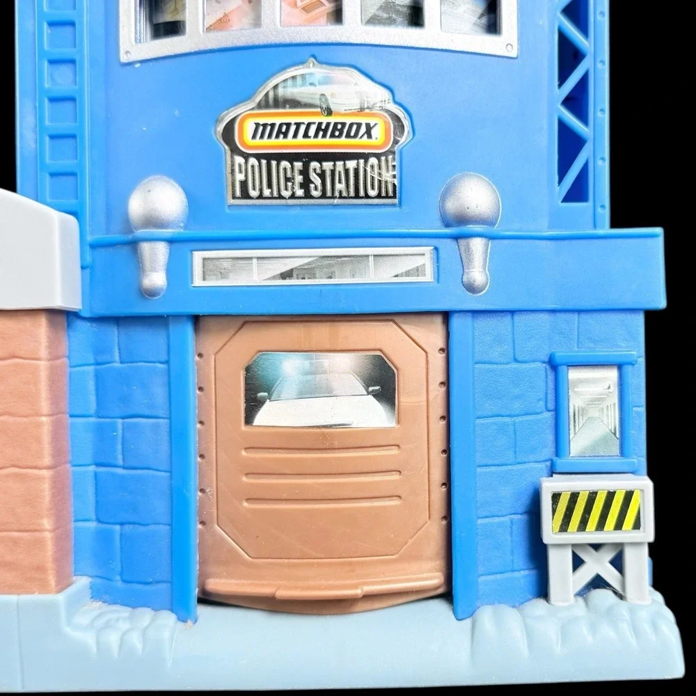 Matchbox Police Station Prison Toy Car Building 2003 Mattel‎
